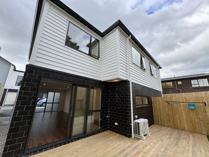 1D Westall Road, New Lynn, Auckland - Carousel 2