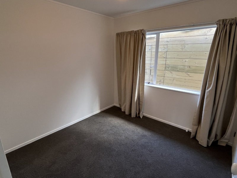 1/44 Whiteley Street, Moturoa, New Plymouth - Carousel 7