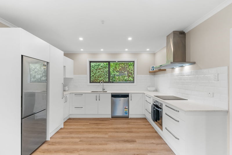 17 Liverton Crescent, Bishopdale, Christchurch - Carousel 2