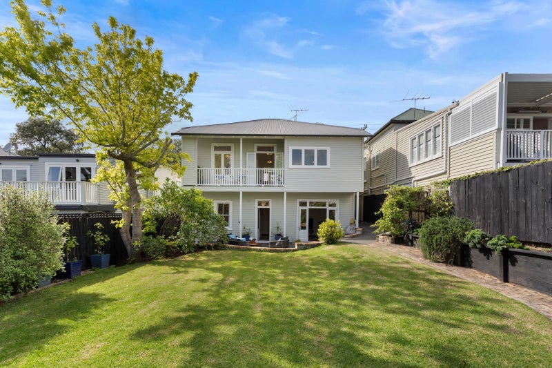 121 Crummer Road, Grey Lynn, Auckland - Carousel 2