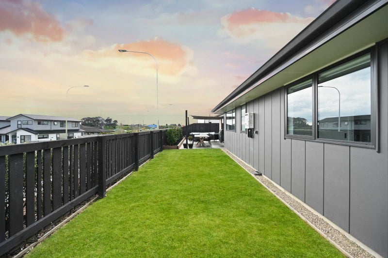 8 Pragma Rise, Rototuna North, Hamilton - Carousel 23