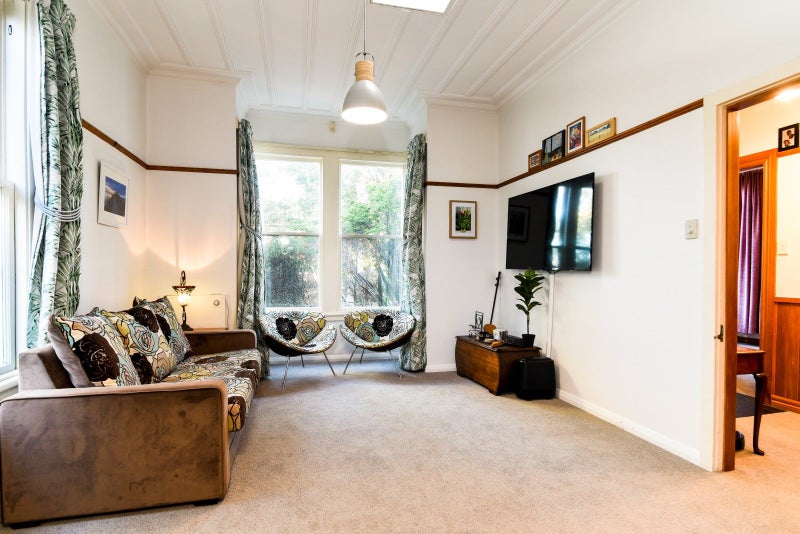 27 Argyle Street, Mornington, Dunedin - Carousel 2