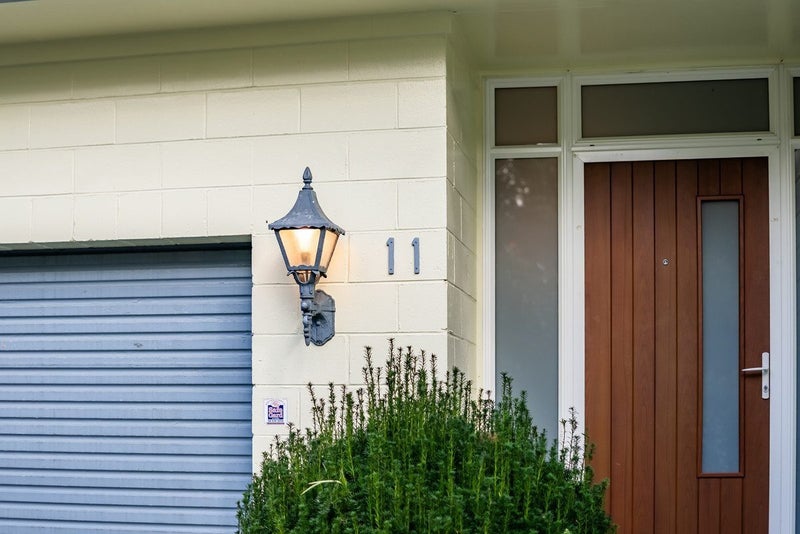 11 Park Road, Belmont, Lower Hutt - Carousel 21