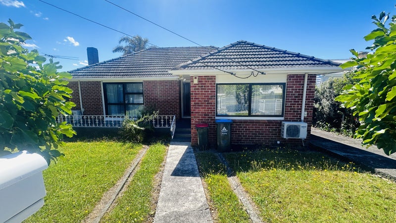 52 Blockhouse Bay Road, Avondale, Auckland - Carousel 1