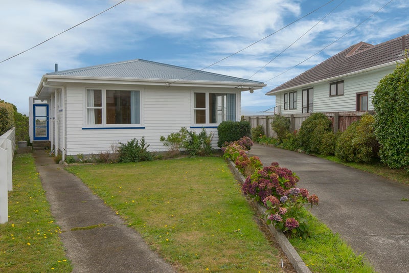 27 Baylands Drive, Newlands, Wellington - Carousel 20