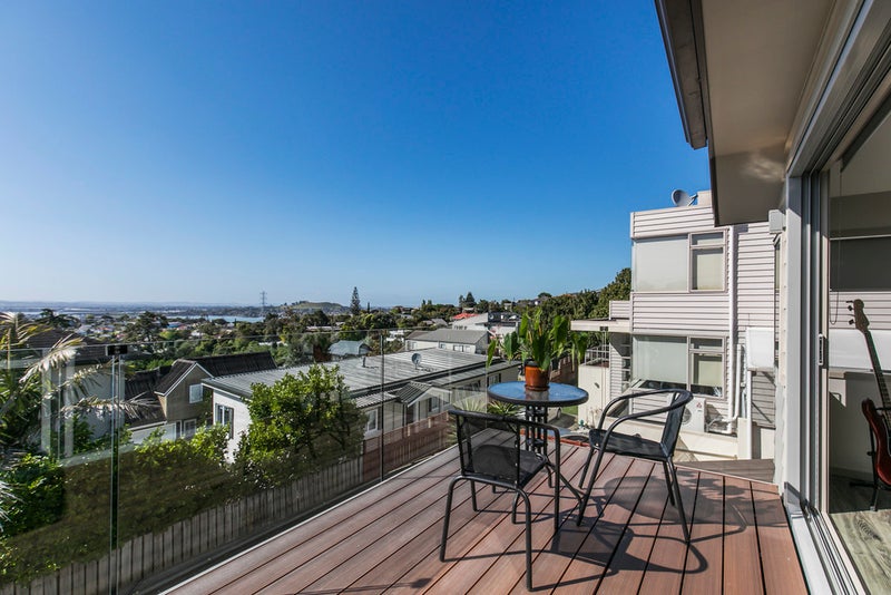 19B Hendry Avenue, Hillsborough, Auckland - Carousel 2