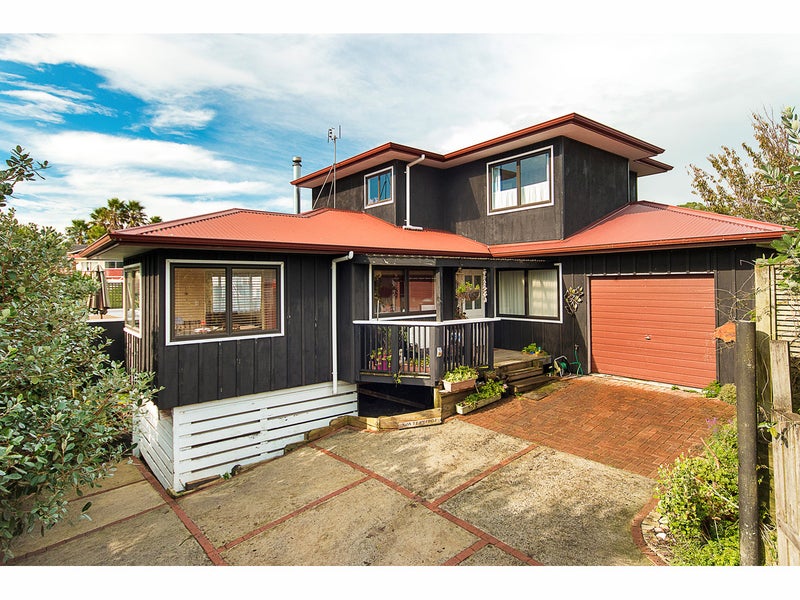 3A Second Avenue, Waiuku - Carousel 1
