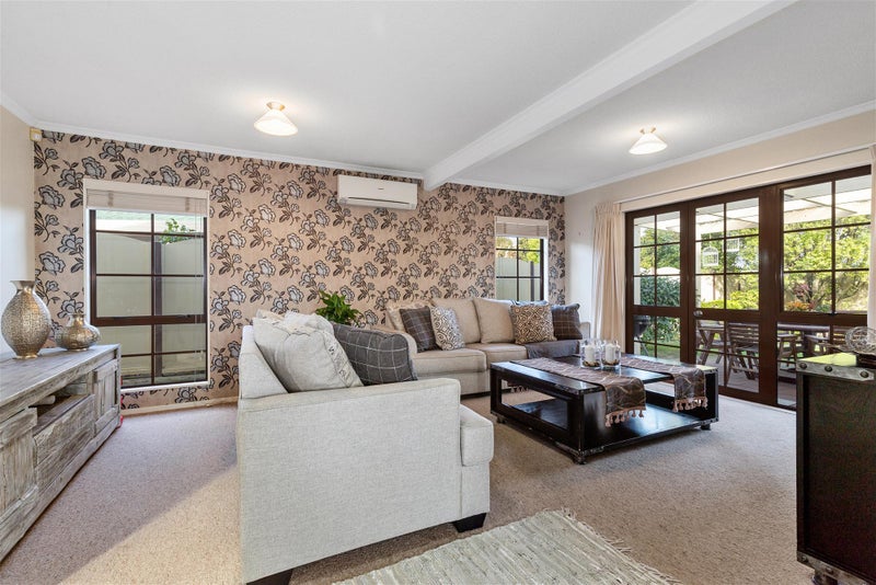 89 Harrowfield Drive, Harrowfield, Hamilton - Carousel 2