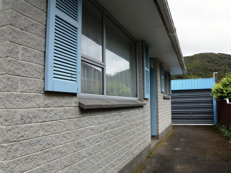 2/144 Rata Street, Naenae, Lower Hutt - Carousel 2