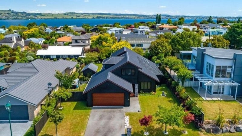 87 Victory Drive, Wharewaka, Taupo - Carousel 1