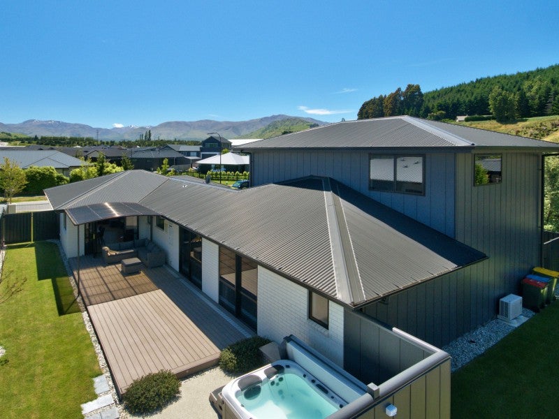 24 Risinghurst Terrace, Lower Shotover, Queenstown - Carousel 2