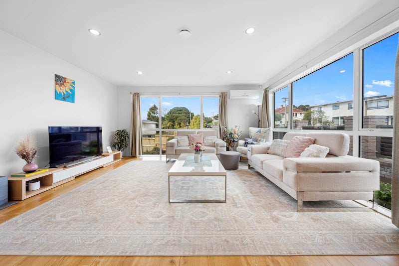 43 Ernie Pinches Street, Wesley, Auckland - Carousel 2