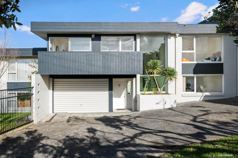 2/111 Sylvan Avenue, Northcote, Auckland - Carousel 1