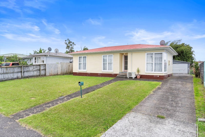 22 Glen Norman Avenue, Henderson, Auckland - Carousel 1