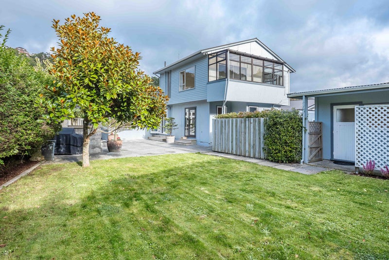 426 Karori Road, Karori, Wellington - Carousel 2