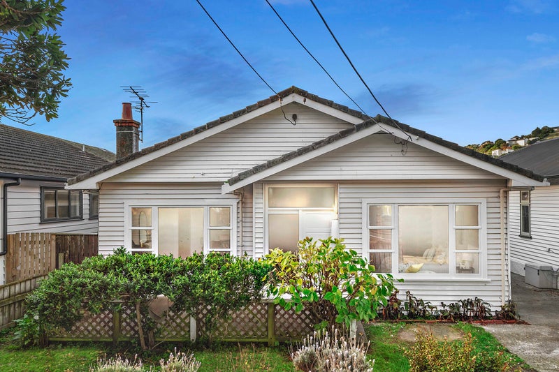 103 Miramar Avenue, Miramar, Wellington - Carousel 1