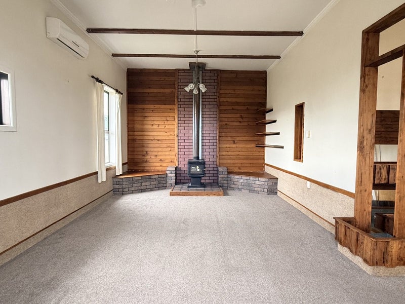 31 Meeanee Quay, Westshore, Napier - Carousel 2