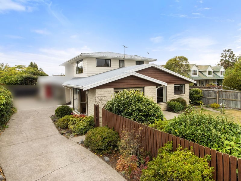 2/120B Roydvale Avenue, Burnside, Christchurch - Carousel 1