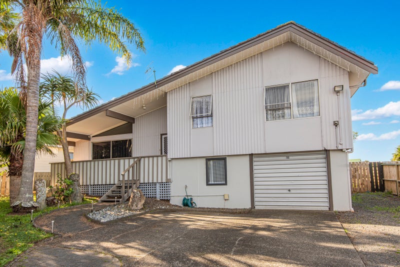 36 Paramount Parade, Tikipunga, Whangarei - Carousel 1