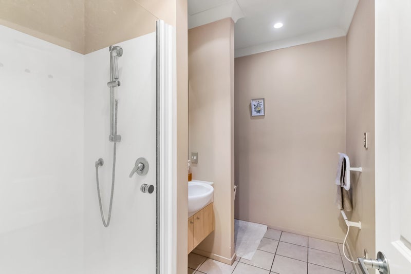 15A Swanleigh Place, Ilam, Christchurch - Carousel 35