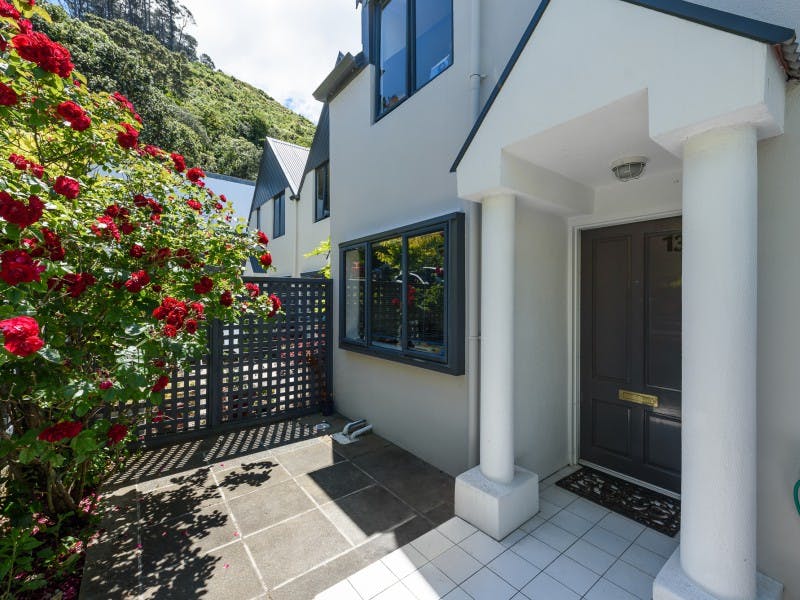 13/14 Harriett Street, Thorndon, Wellington - Carousel 1