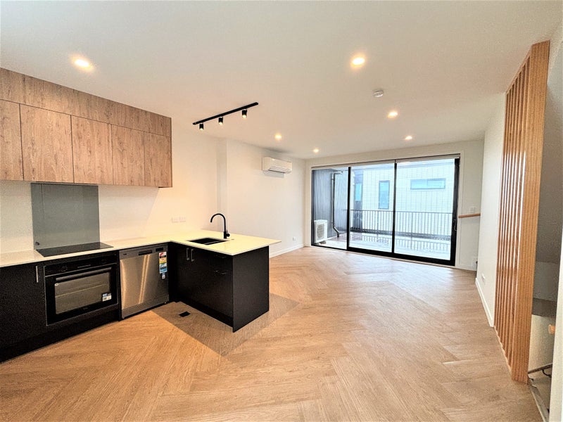 9/8 Bennett Road, Pakuranga, Auckland - Carousel 2