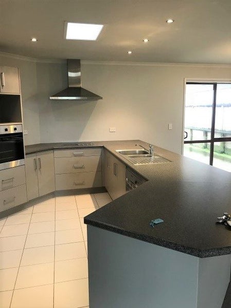 29 Wiltshire Drive, Huntington, Hamilton - Carousel 2