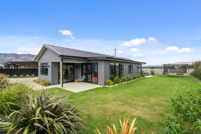 24 Woodpecker Street, Wanaka - Carousel 1