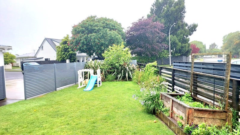 11A Stratford Place, Otumoetai, Tauranga - Carousel 15
