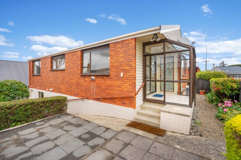 52A Drivers Road, Maori Hill, Dunedin - Carousel 1