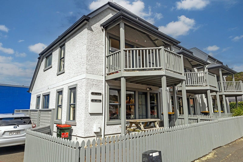 19 Howe Street, North Dunedin, Dunedin - Carousel 1
