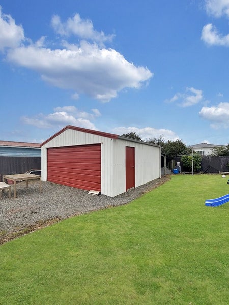 67 Gordon Street, Dannevirke - Carousel 11
