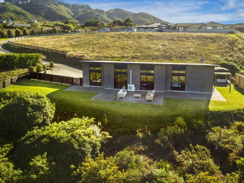 51 Percy Kinsman Crescent, Riverstone Terraces, Upper Hutt - Carousel 26