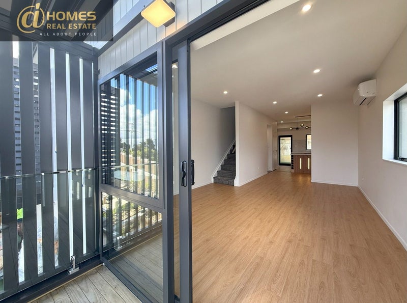 9/38 Fairlands Avenue, Waterview, Auckland - Carousel 1