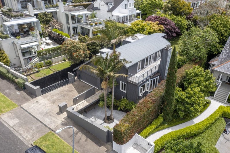 6 Eastbourne Road, Remuera, Auckland - Carousel 1
