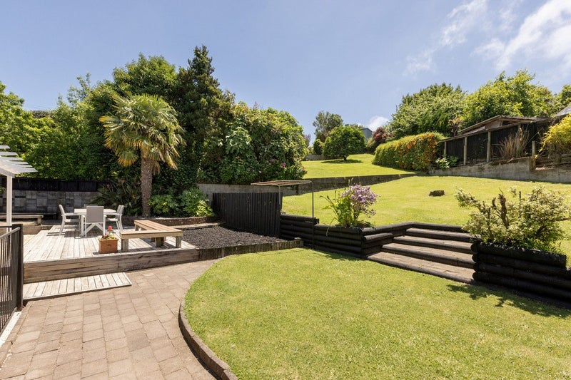 8 Highfield Crescent, Brookfield, Tauranga - Carousel 2