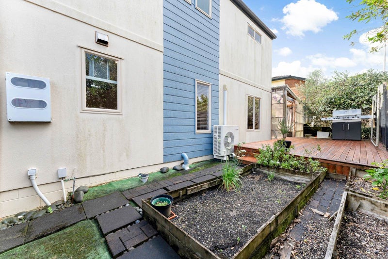 7/9 Sunnydale Place, Oteha, Auckland - Carousel 23
