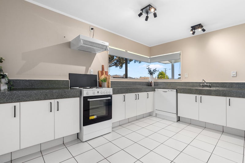 175 Ngatai Road, Otumoetai, Tauranga - Carousel 2