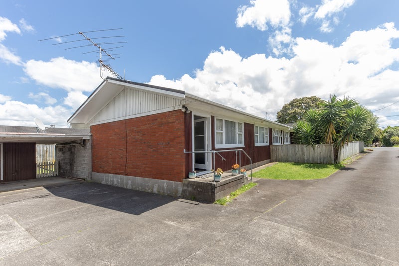 2/21 Ballarat Street, Mount Wellington, Auckland - Carousel 1