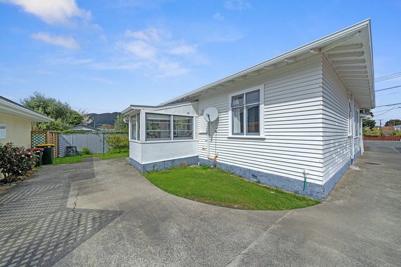 1/26 Whites Line West, Woburn, Lower Hutt - Carousel 14