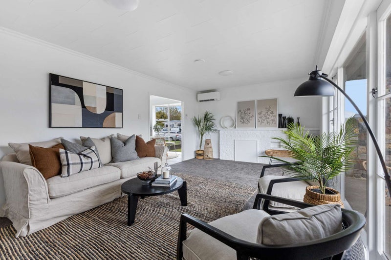 31 Trafalgar Street, Westown, New Plymouth - Carousel 2