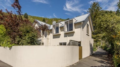 1/56 Heberden Avenue, Sumner, Christchurch - Carousel 1