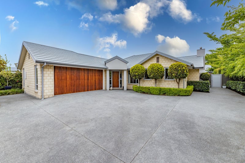 7 Higham Lane, Harewood, Christchurch - Carousel 1