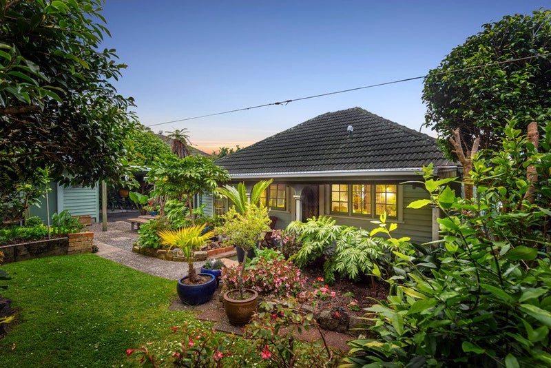 23A Martin Avenue, Mount Albert, Auckland - Carousel 1