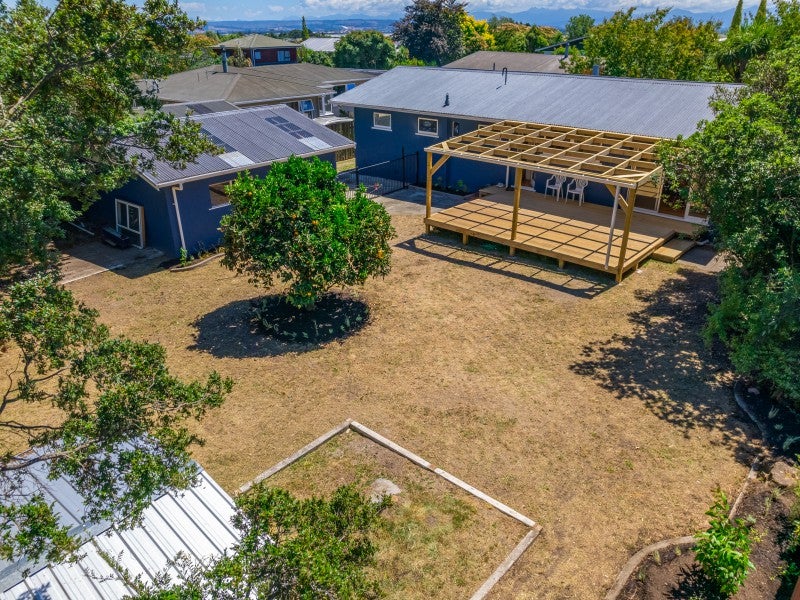 22 Shelley Crescent, Stoke, Nelson - Carousel 1