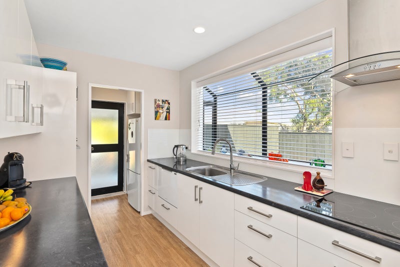3B Heihei Place, Paraparaumu - Carousel 2
