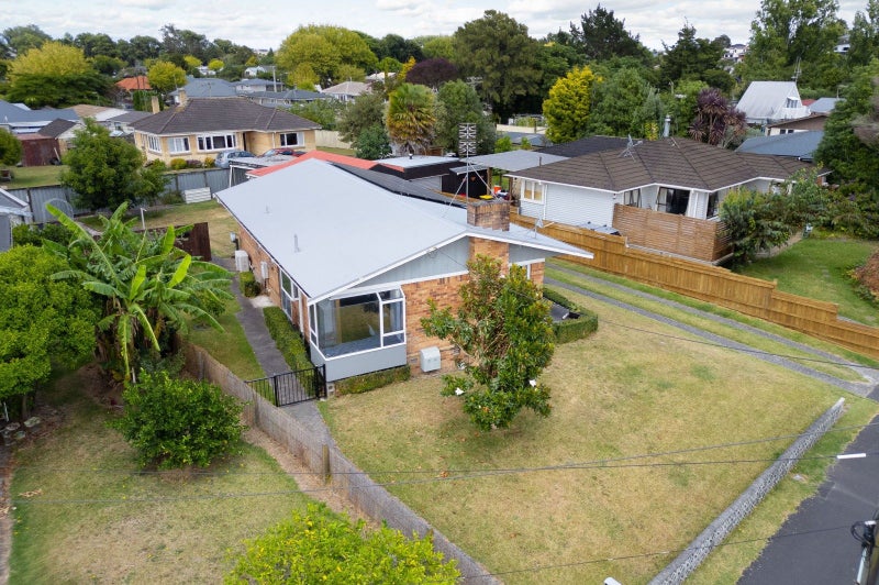 9 Frederick Drive, Dinsdale, Hamilton - Carousel 2