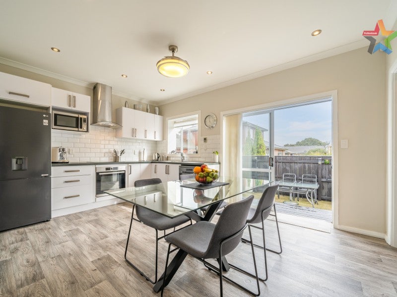 1/24 Guthrie Street, Waterloo, Lower Hutt - Carousel 2