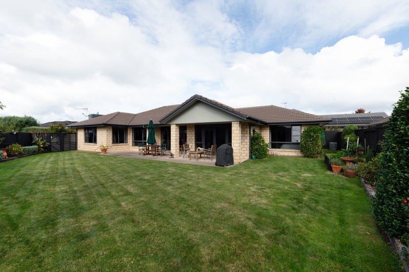 43 Rhys Avenue, Huntington, Hamilton - Carousel 1