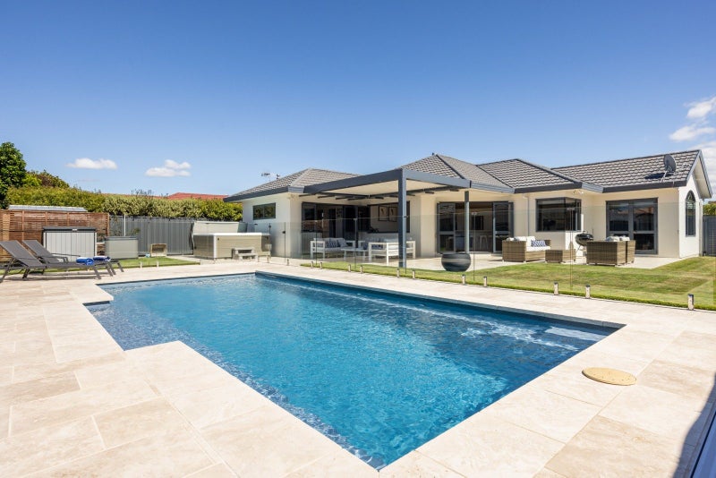 9 Forbury Way, Taradale, Napier - Carousel 1